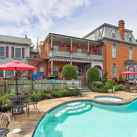 Greystone Manor Bed & Breakfast Bird-in-Hand 외부 사진