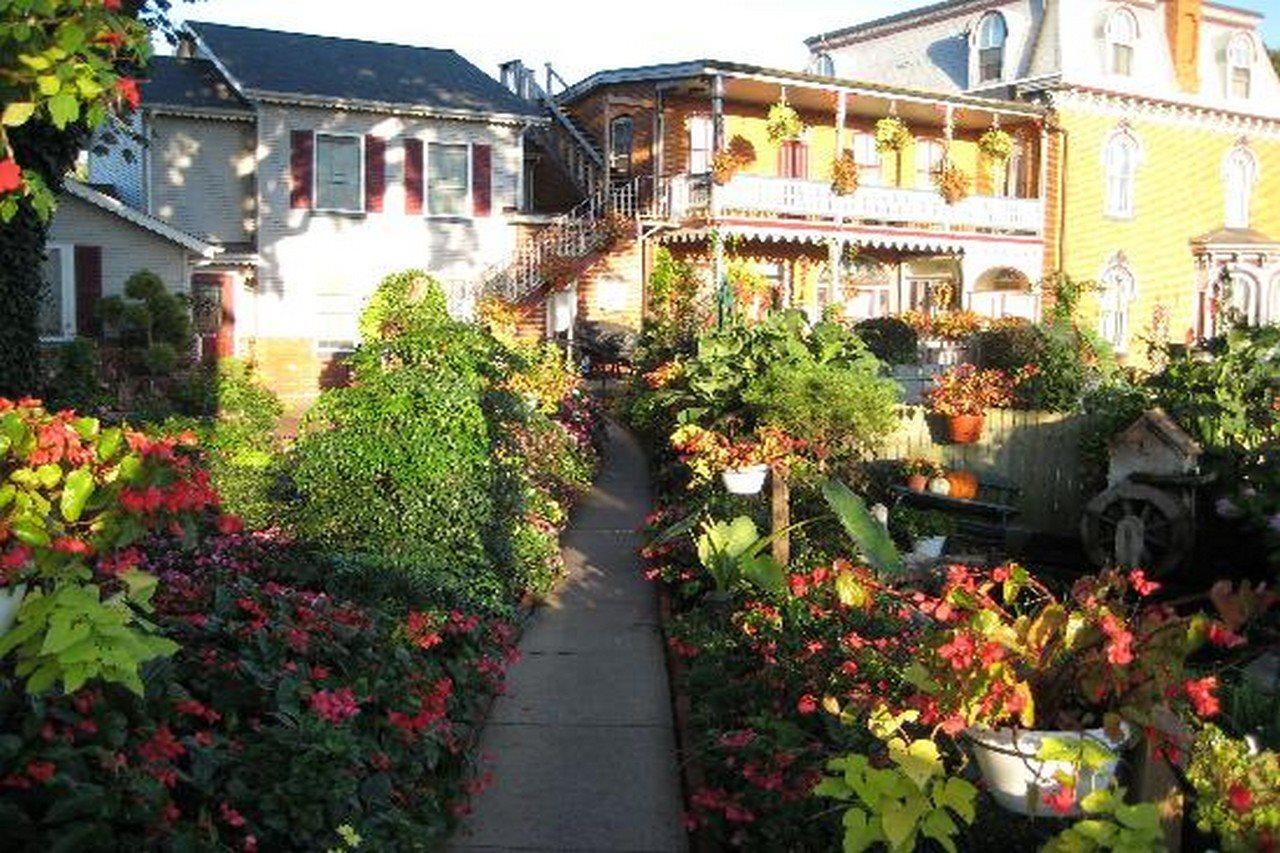 Greystone Manor Bed & Breakfast Bird-in-Hand 외부 사진