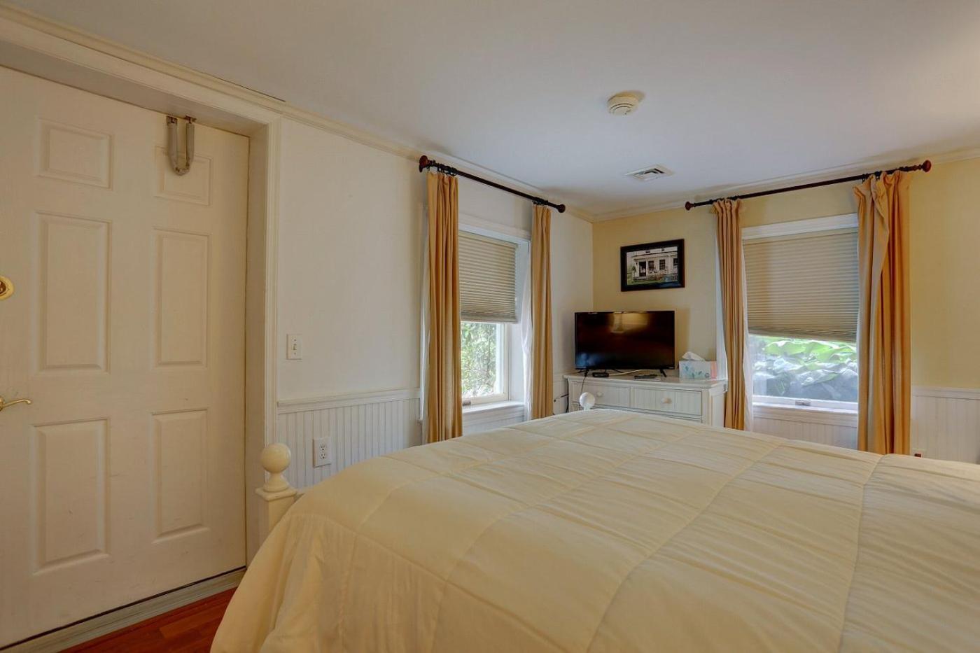 Greystone Manor Bed & Breakfast Bird-in-Hand 외부 사진