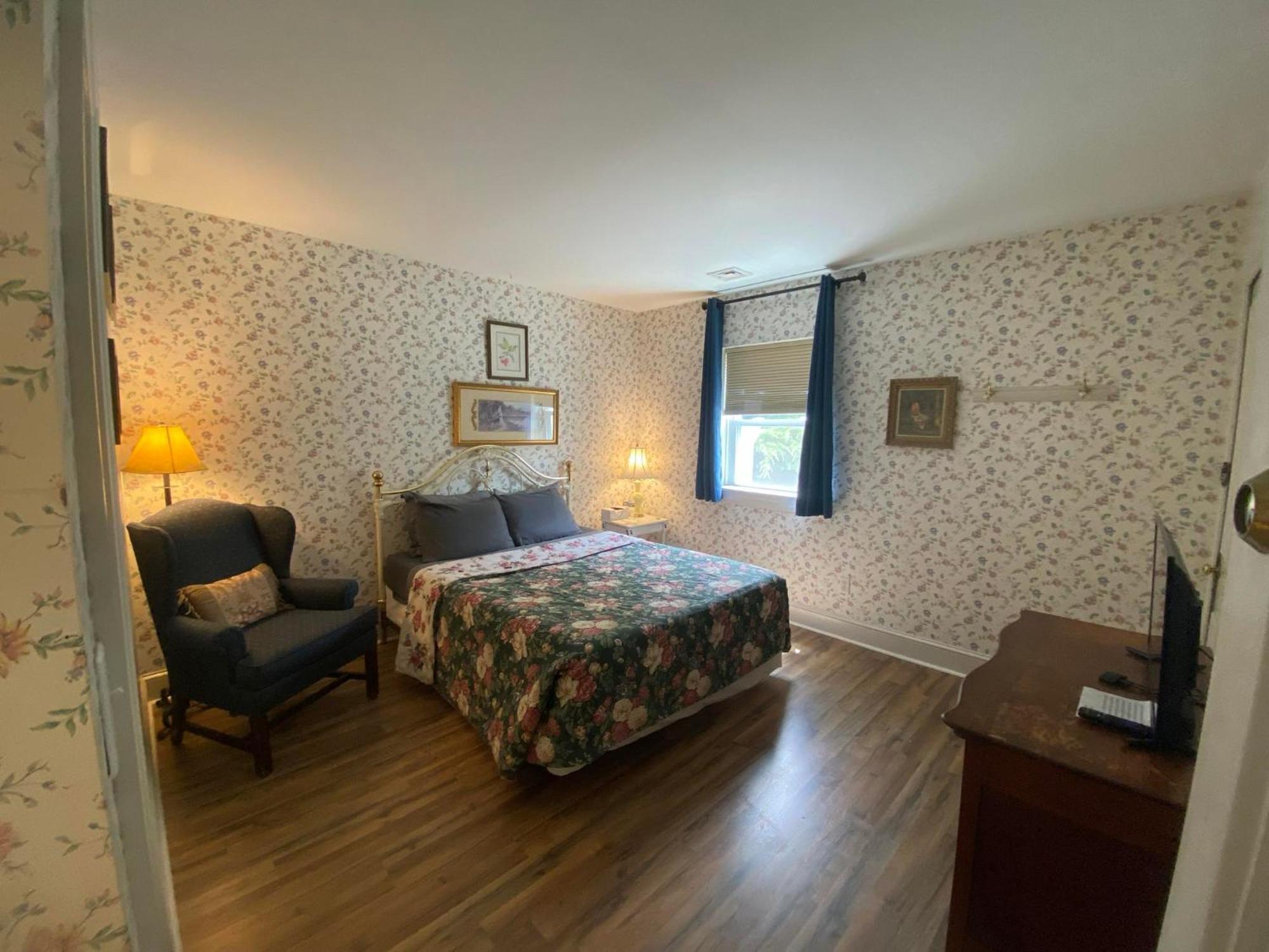 Greystone Manor Bed & Breakfast Bird-in-Hand 외부 사진