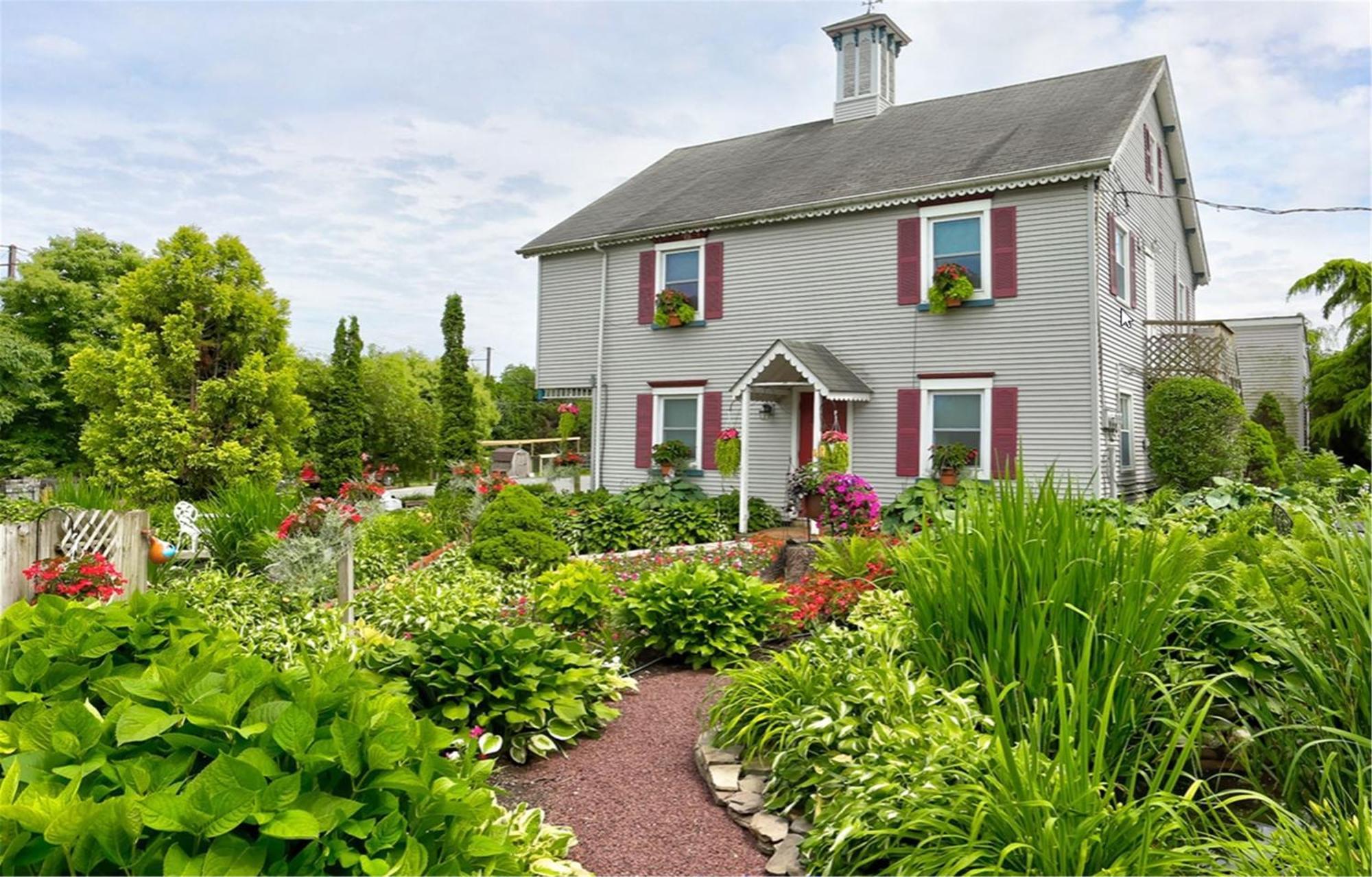Greystone Manor Bed & Breakfast Bird-in-Hand 외부 사진