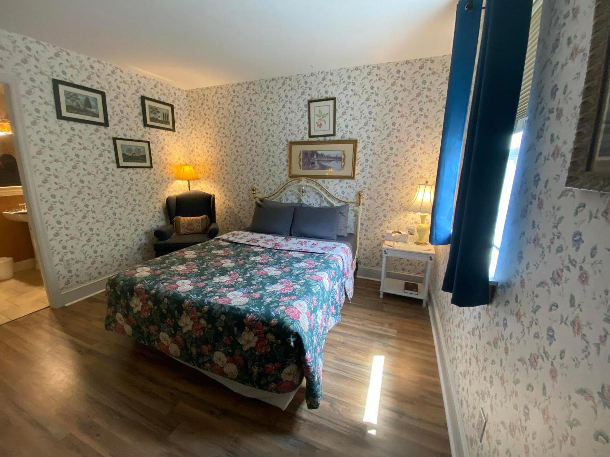 Greystone Manor Bed & Breakfast Bird-in-Hand 외부 사진