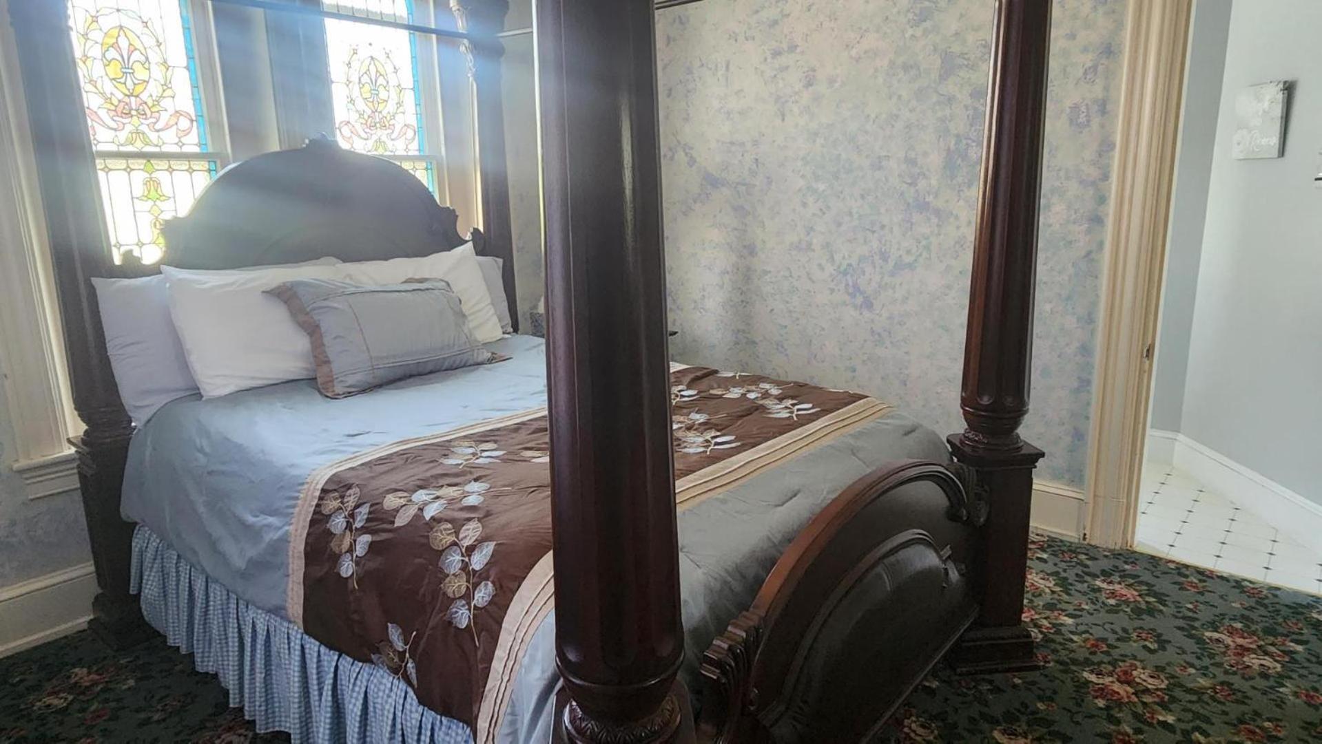 Greystone Manor Bed & Breakfast Bird-in-Hand 외부 사진
