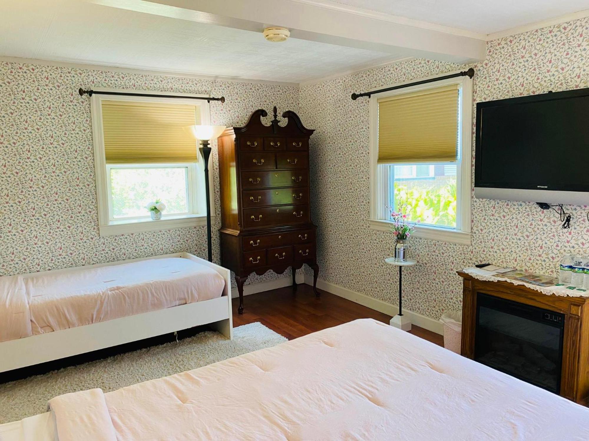 Greystone Manor Bed & Breakfast Bird-in-Hand 외부 사진